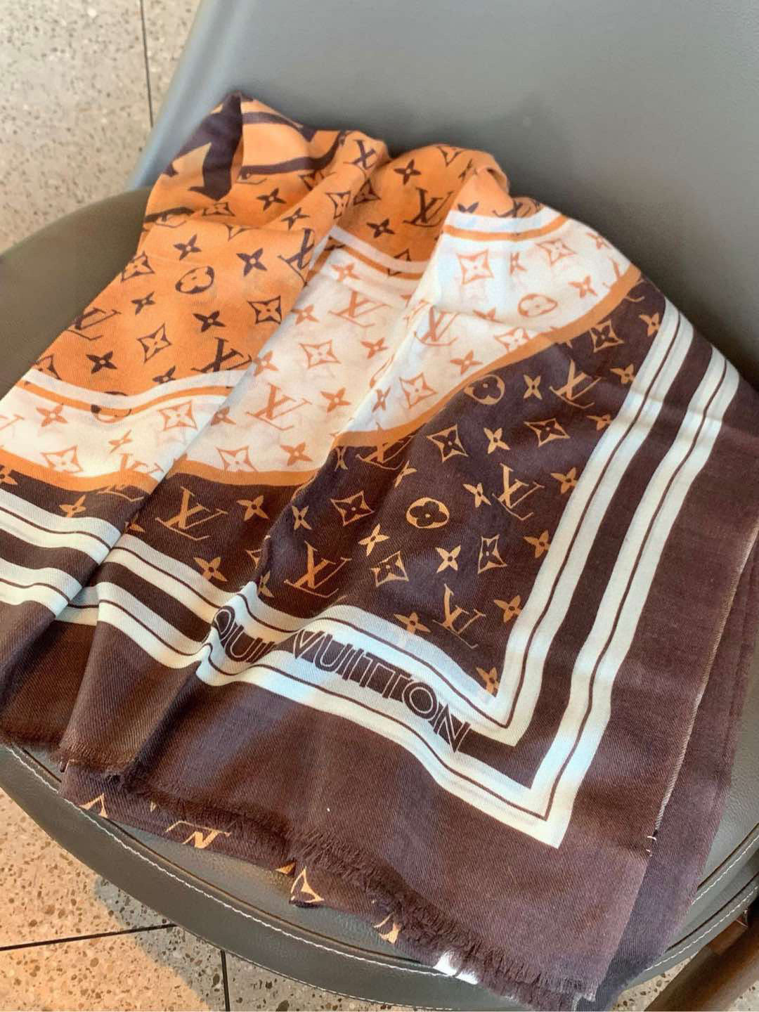 LV SCARF 200 CM IN CASHMERE 732077