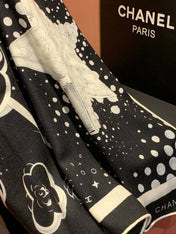 CHANEL 25S SCARF 140 CM IN CASHMERE SILK 941831