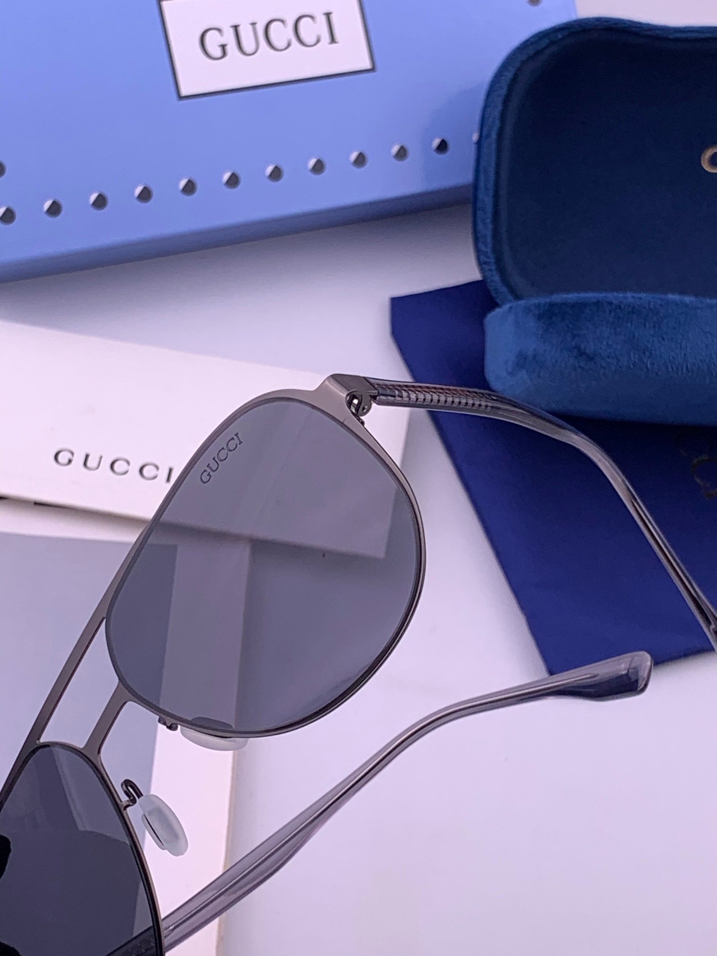 GUCCI 26S AVIATOR FRAME IN METAL 422537