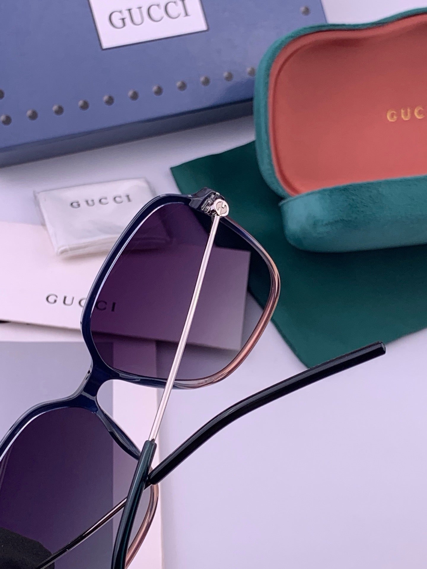 GUCCI 26S SQUARE FRAME IN ACETATE 426571