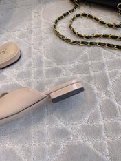 FLAT MULE 2 CM IN BEIGE CREAM PATENT CALFSKIN