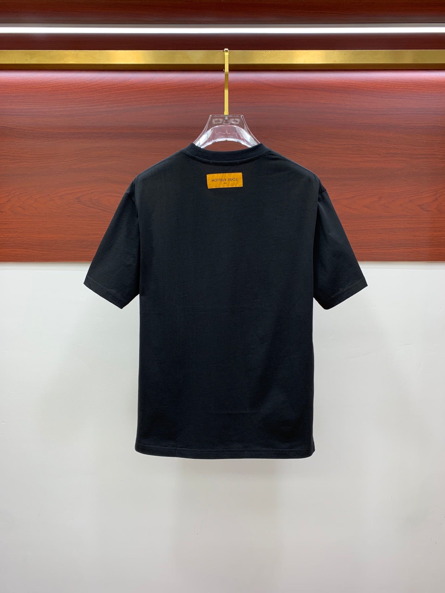 LV T-SHIRT STYLIZED LOGO IN BLACK COTTON 238875