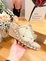 VALENTINO 26S WEDGE SANDALS IN LIGHT GOLD CALFSKIN