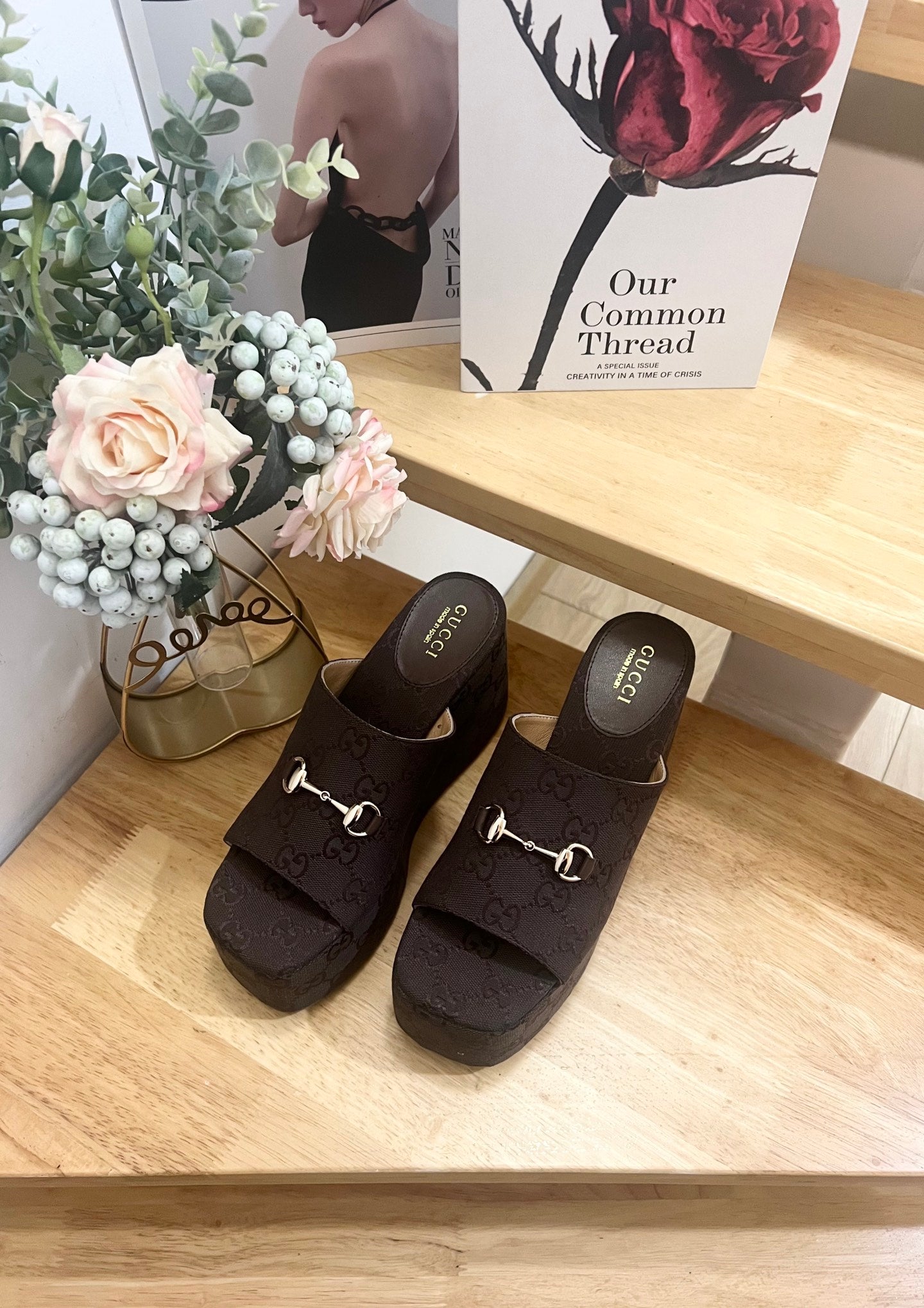 GUCCI 26S WEDGE SANDALS 100 MM IN DARK BROWN CANVAS