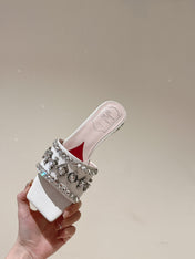 TRUMPET METALLIC MULES IN WHITE SMOOTH CALFSKIN WITH EMBELLISHED BUCKLE