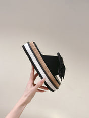 CC SLIPPERS WITH SILK BOW IN BLACK COWHIDE