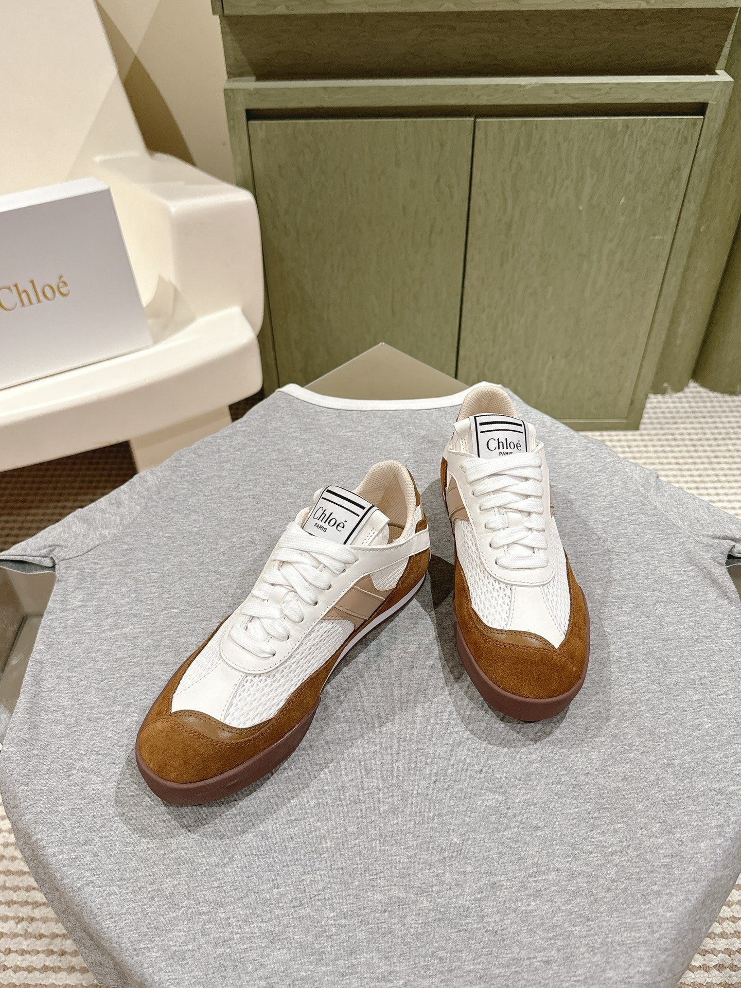 CHLOÉ 26S SNEAKERS IN WHITE MESH AND BROWN SUEDE