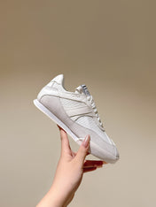 CHLOÉ 26S SNEAKERS IN WHITE CALFSKIN AND SUEDE