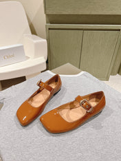 CHLOÉ 26S MARY JANE FLATS IN BROWN GLOSSY CALFSKIN