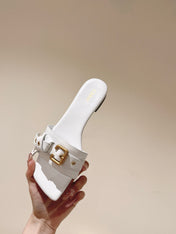 CHLOÉ 26S SLIDE SANDALS IN WHITE LAMBSKIN