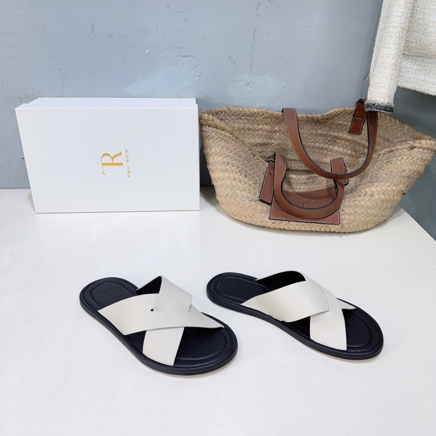 THE ROW 26S SLIDES SANDALS IN WHITE AND BLACK CALFKIN