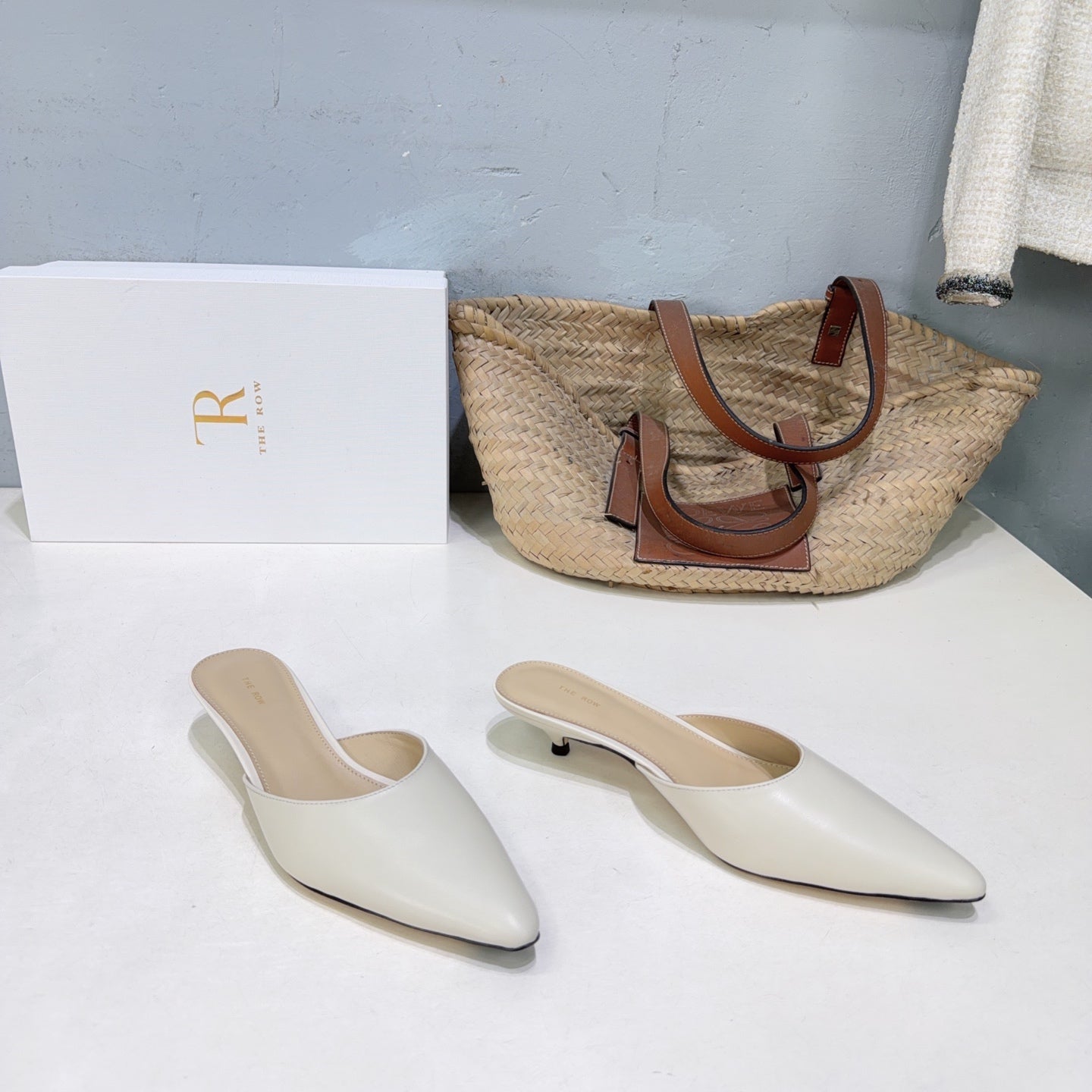 THE ROW 26S POINTED TOE MULE HEELS 35MM IN IVORY WHITE CALFSKIN