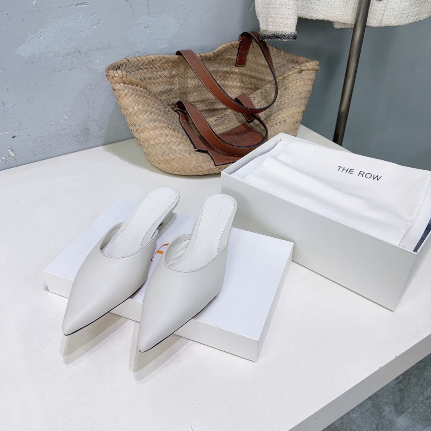 THE ROW 26S POINTED TOE MULE HEELS 35MM IN WHITE CALFSKIN