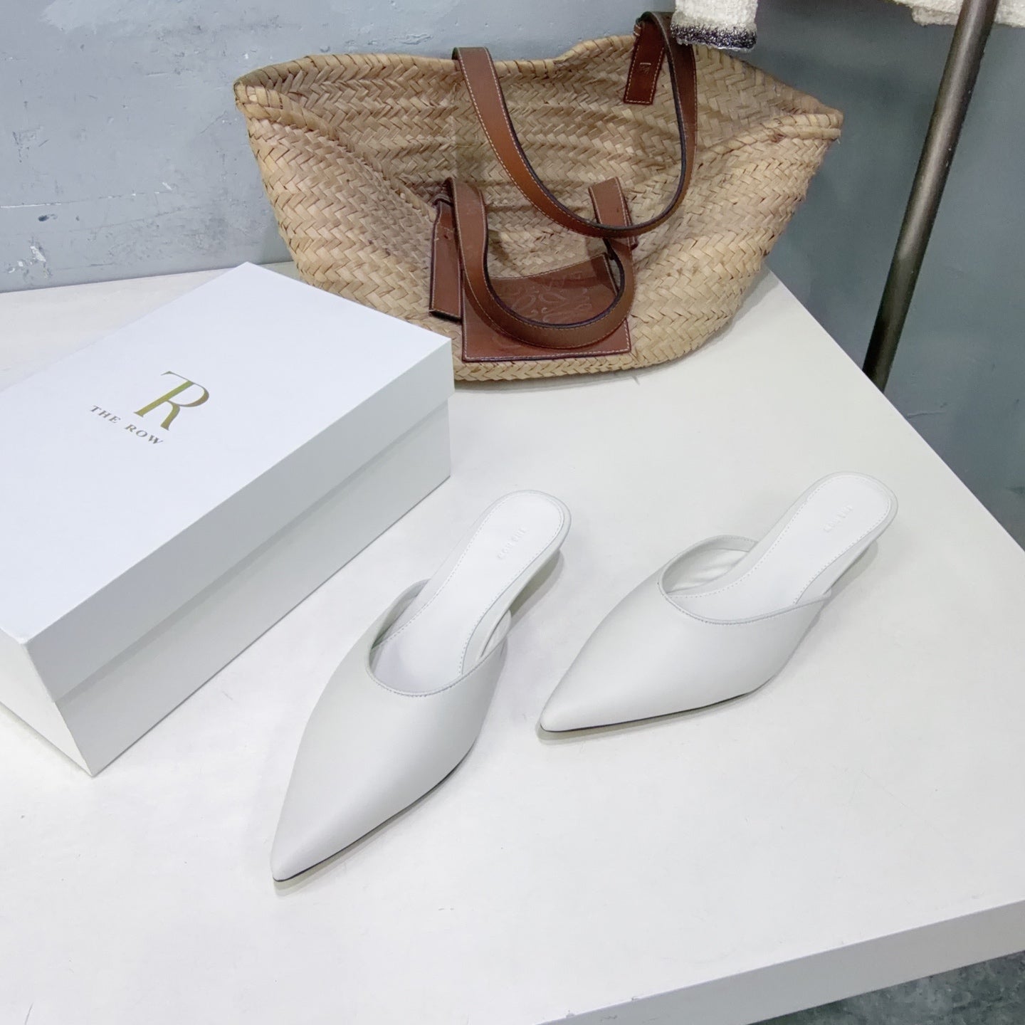 THE ROW 26S POINTED TOE MULE HEELS 35MM IN WHITE CALFSKIN