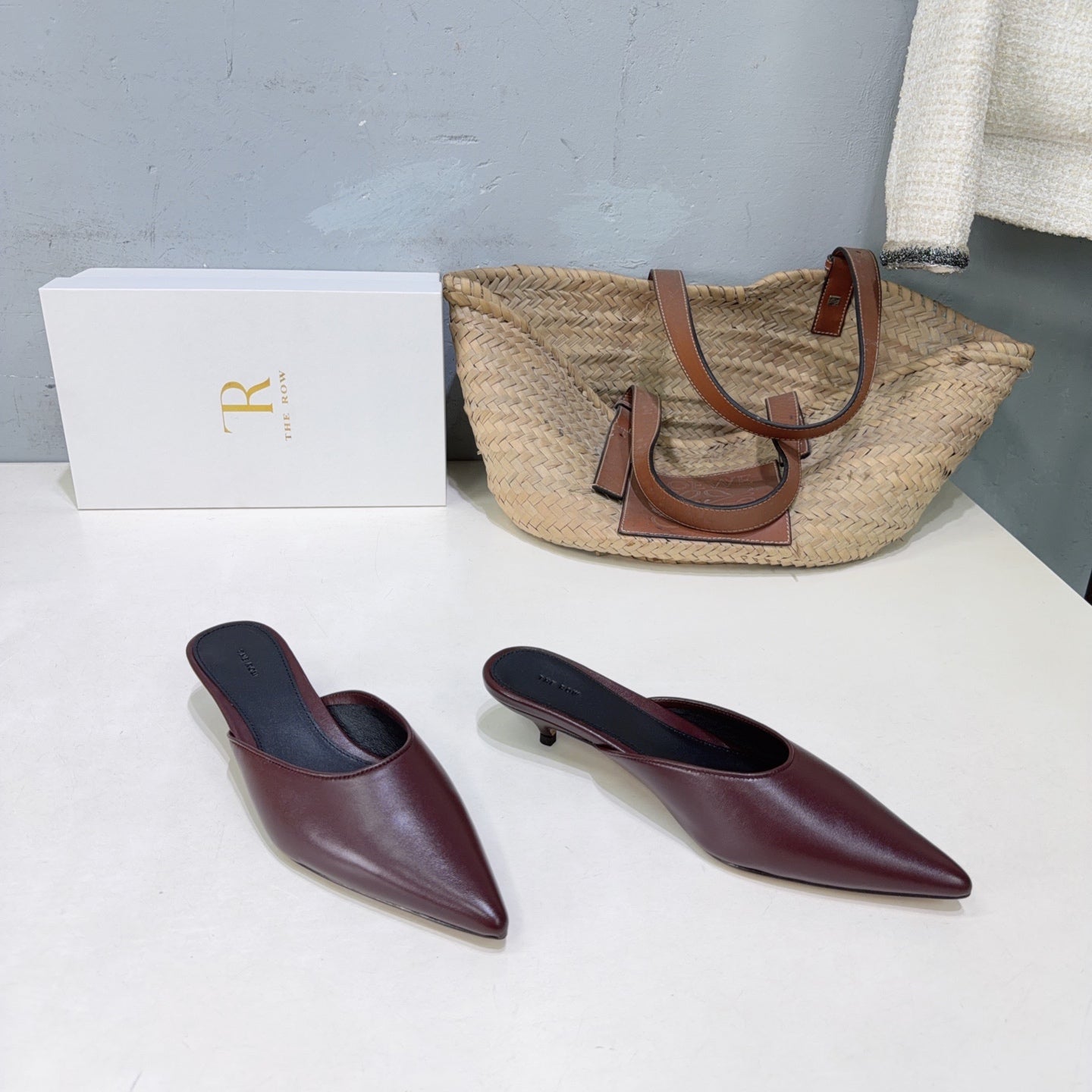 THE ROW 26S POINTED TOE MULE HEELS 35MM IN BURGUNDY RED CALFSKIN