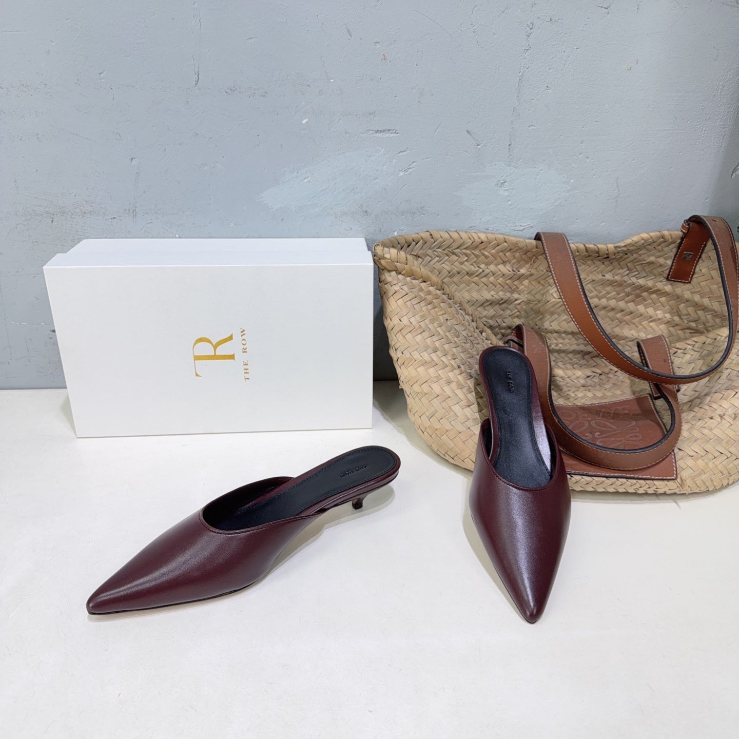 THE ROW 26S POINTED TOE MULE HEELS 35MM IN BURGUNDY RED CALFSKIN