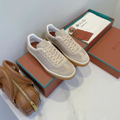 SNEAKERS IN LIGHT BEIGE SUEDE WITH CANVAS