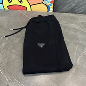 PRADA 26S STRAIGHT LEG SWEATPANTS 776
