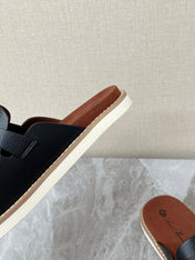 LP 26S LOCK MULE SLIDES IN BLACK GRAINED CALFSKIN SILVER HARDWARE