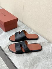 LP 26S CLASSIC H-CUT SLIDES IN BLACK GRAINED CALFSKIN
