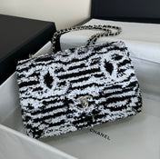 FLAP BAG 20 IN BLACK AND WHITE SEQUINS SILVER HARDWARE