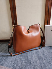 MEDIUM CAMILLE 16 SOFT BAG 36 BURNT SIENNA IN SMOOTH CALFSKIN
