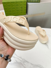 THONG PLATFORM 5 CM IN BEIGE CREAM IMPORTED TPU