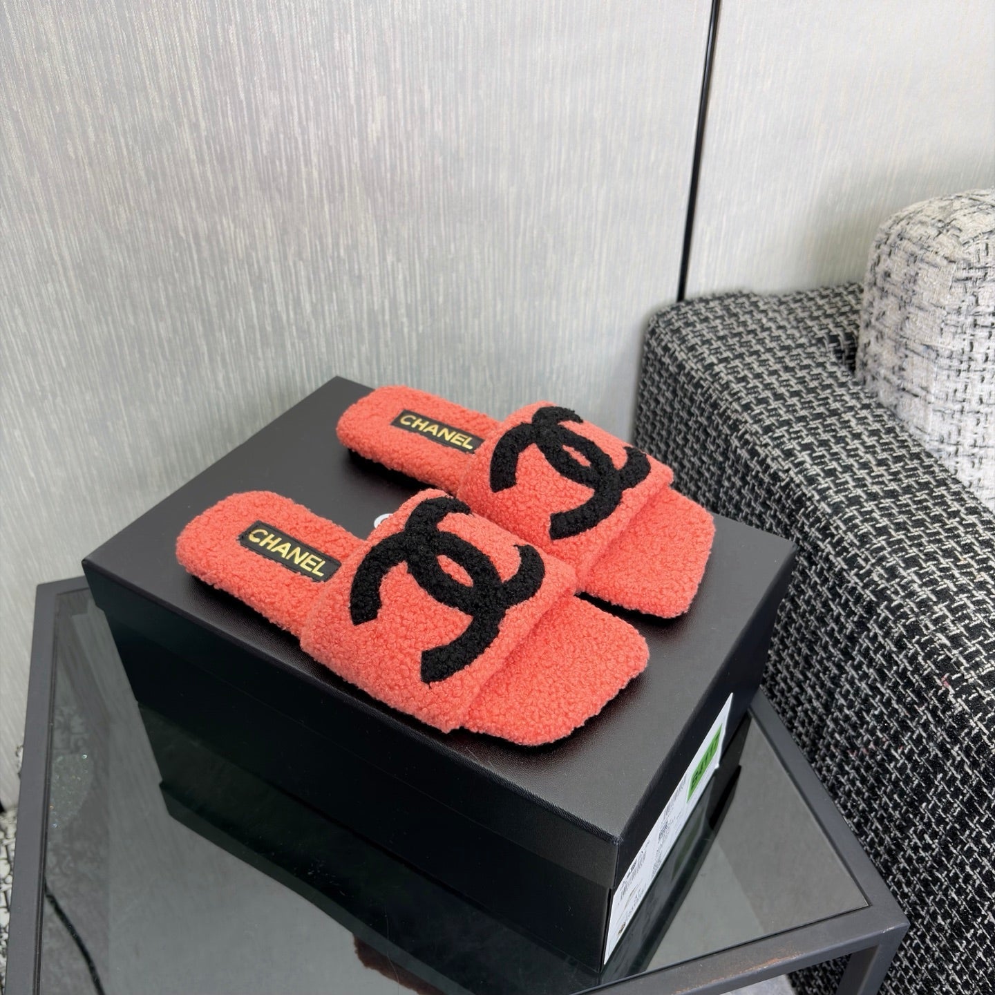 CHANEL 26S SLIDE SANDALS IN BLACK AND CORAL PINK SHEARLING SQUARE TOE