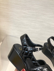 WEDGE SANDALS IN BLACK CALFSKIN