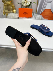 FLATFORM SANDAL NAVY CALFSKIN
