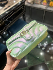 GG MARMONT 26 MEDIUM SHOULDER BAG GREEN IRIDESCENT CALFSKIN