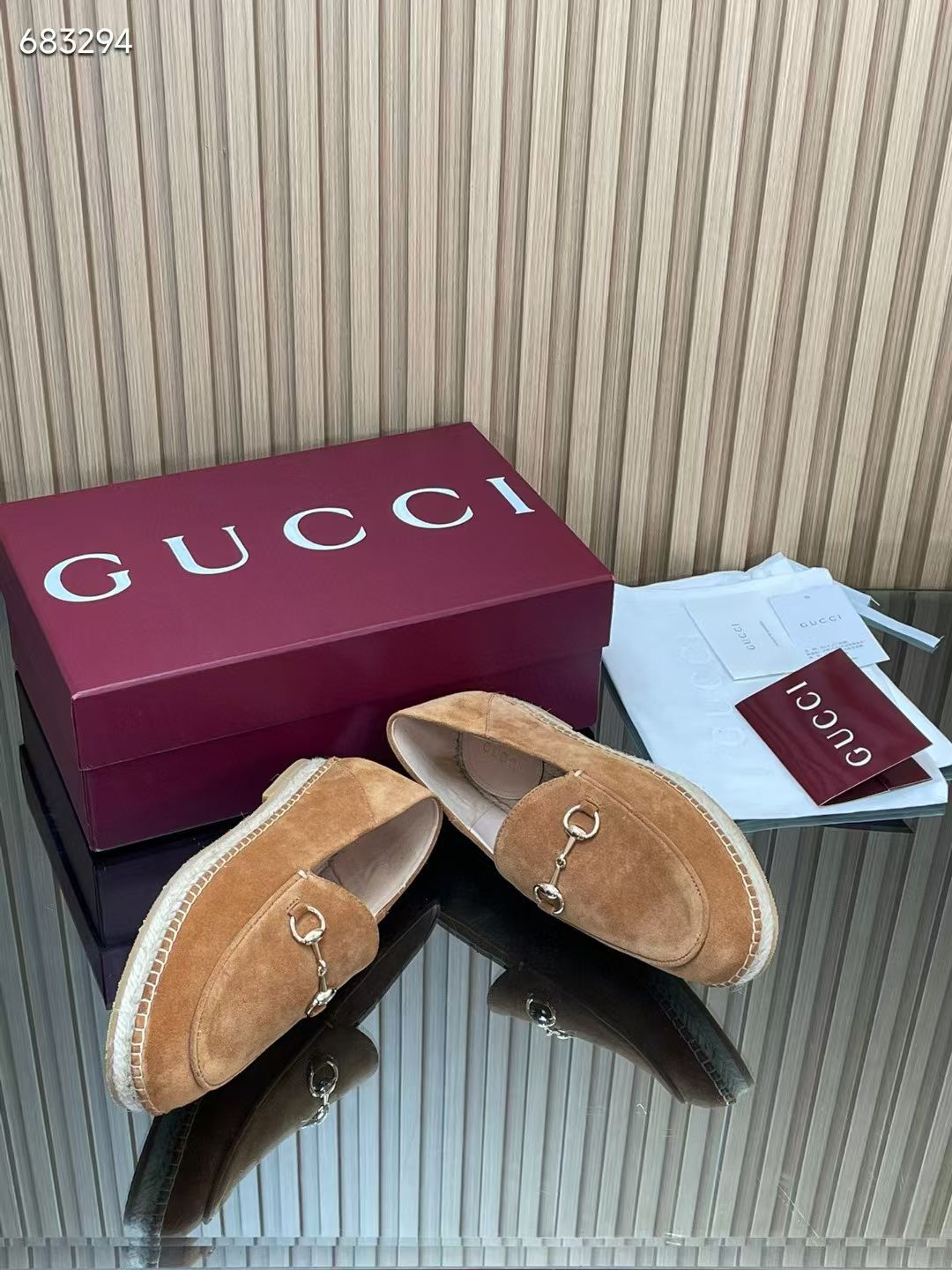 GUCCI 26S LOAFER IN BROWN SUEDE