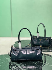 HANDBAG 32 IN BLACK SOFT SMOOTH LAMBSKIN