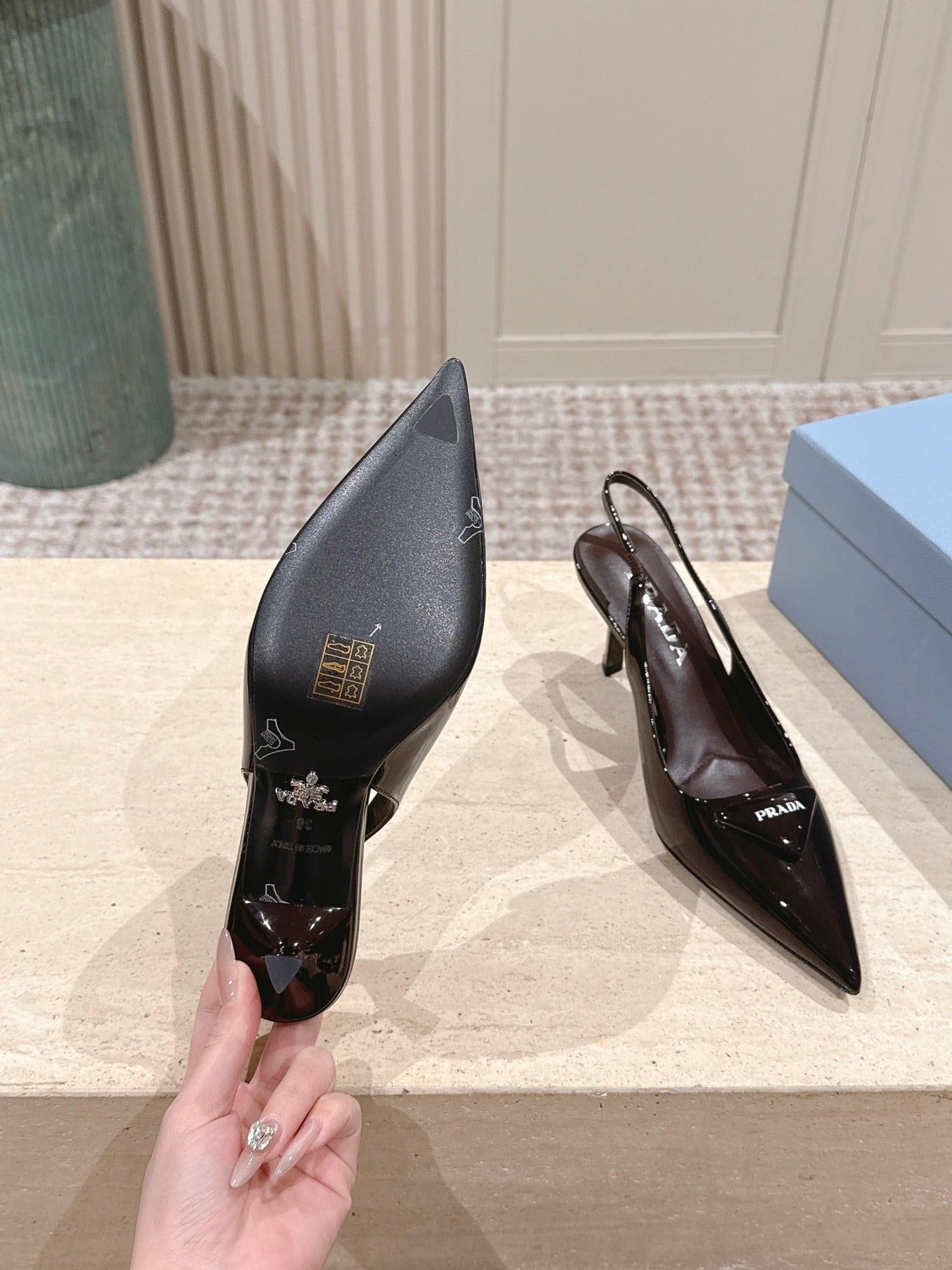 PRADA 26S POINTED-TOE SLINGBACK HEELS 75MM IN DARK BROWN PATENT CALFSKIN
