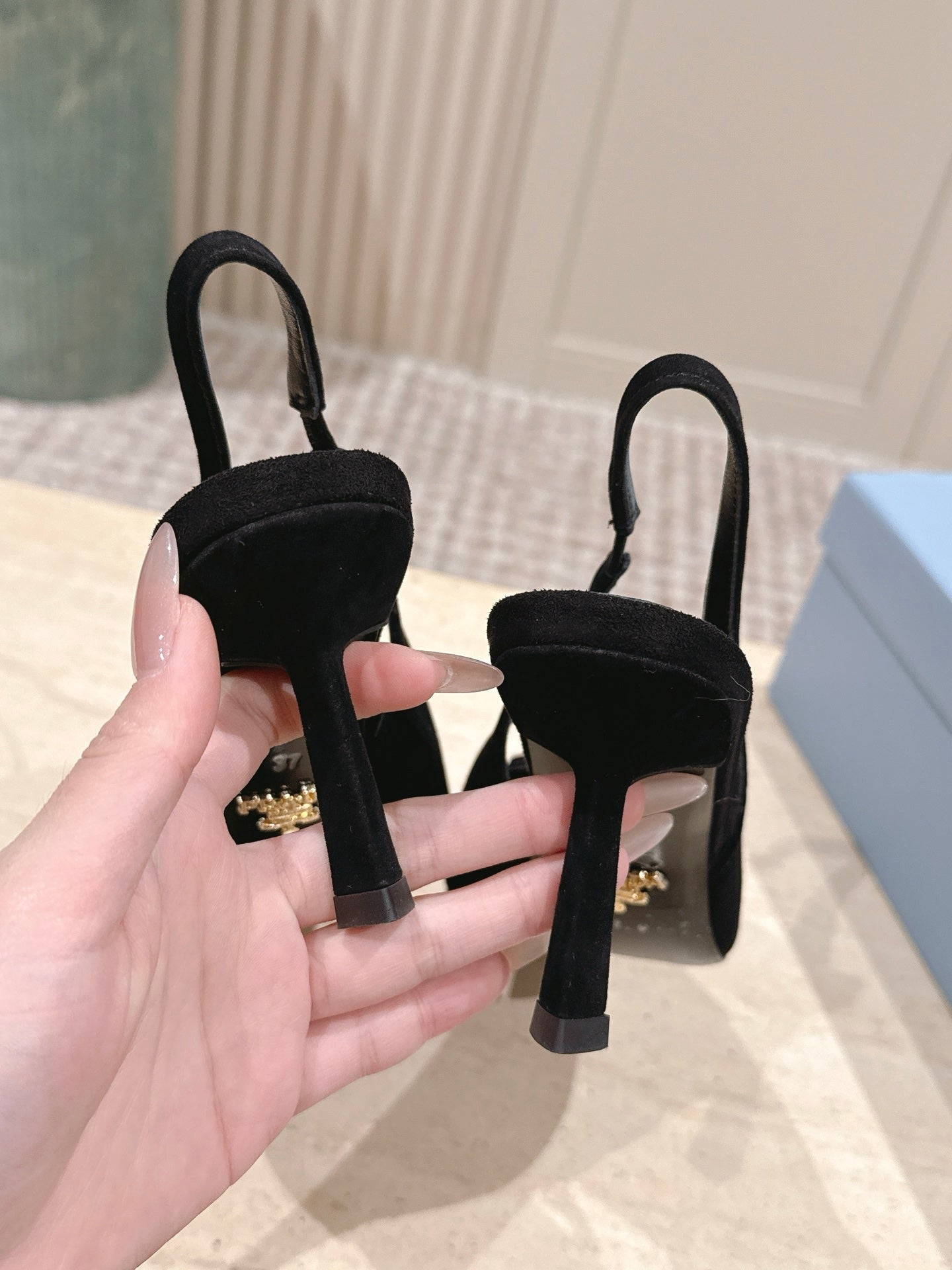 PRADA 26S POINTED-TOE SLINGBACK HEELS 75MM IN BLACK SUEDE WITH LOGO