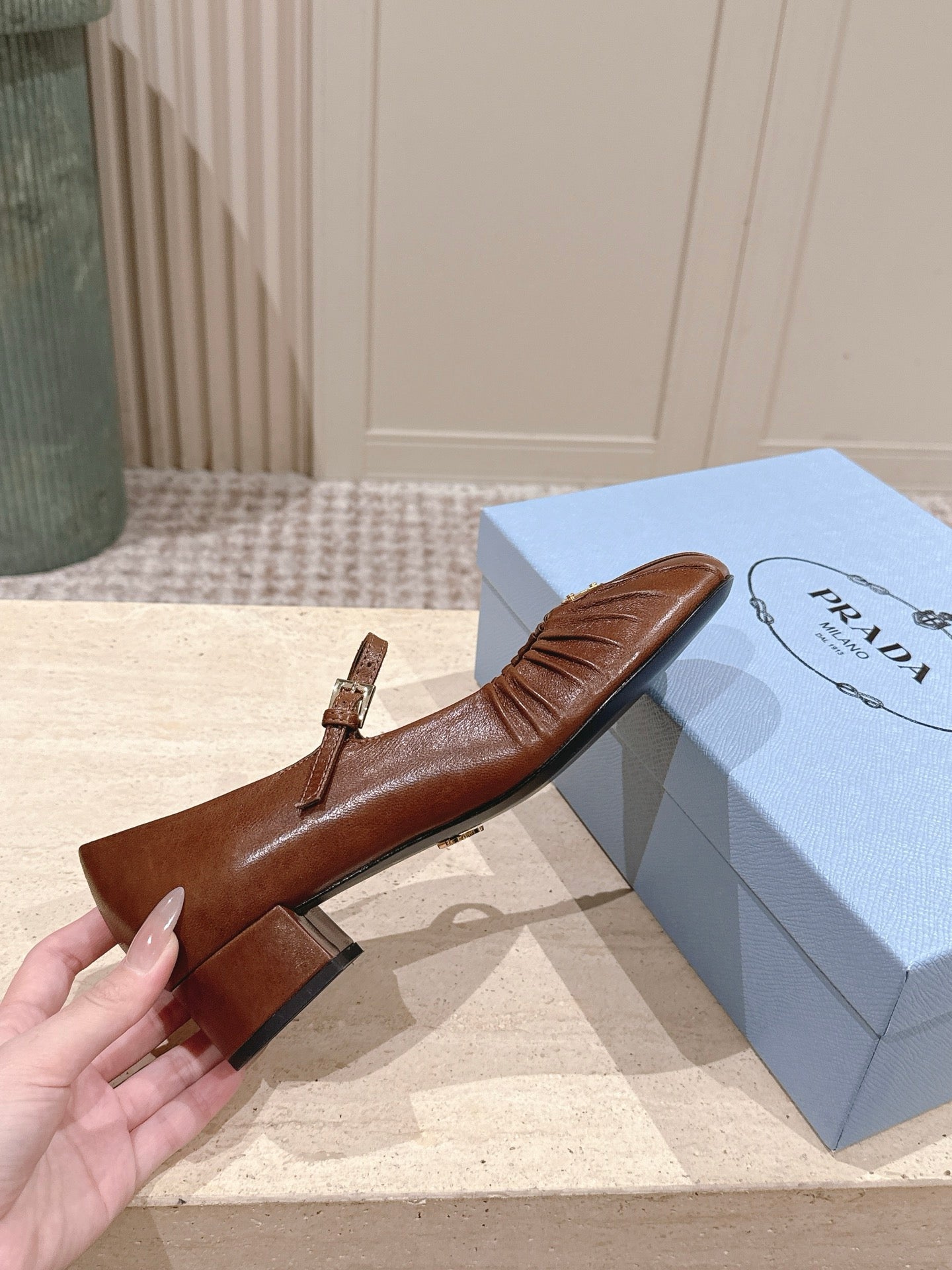PRADA 26S MARY JANE 40MM IN CARAMEL BROWN CALFSKIN WITH LOGO