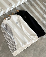 DIOR OBLIQUE CREWNECK SWEATSHIRTS IN WHITE AND BLACK