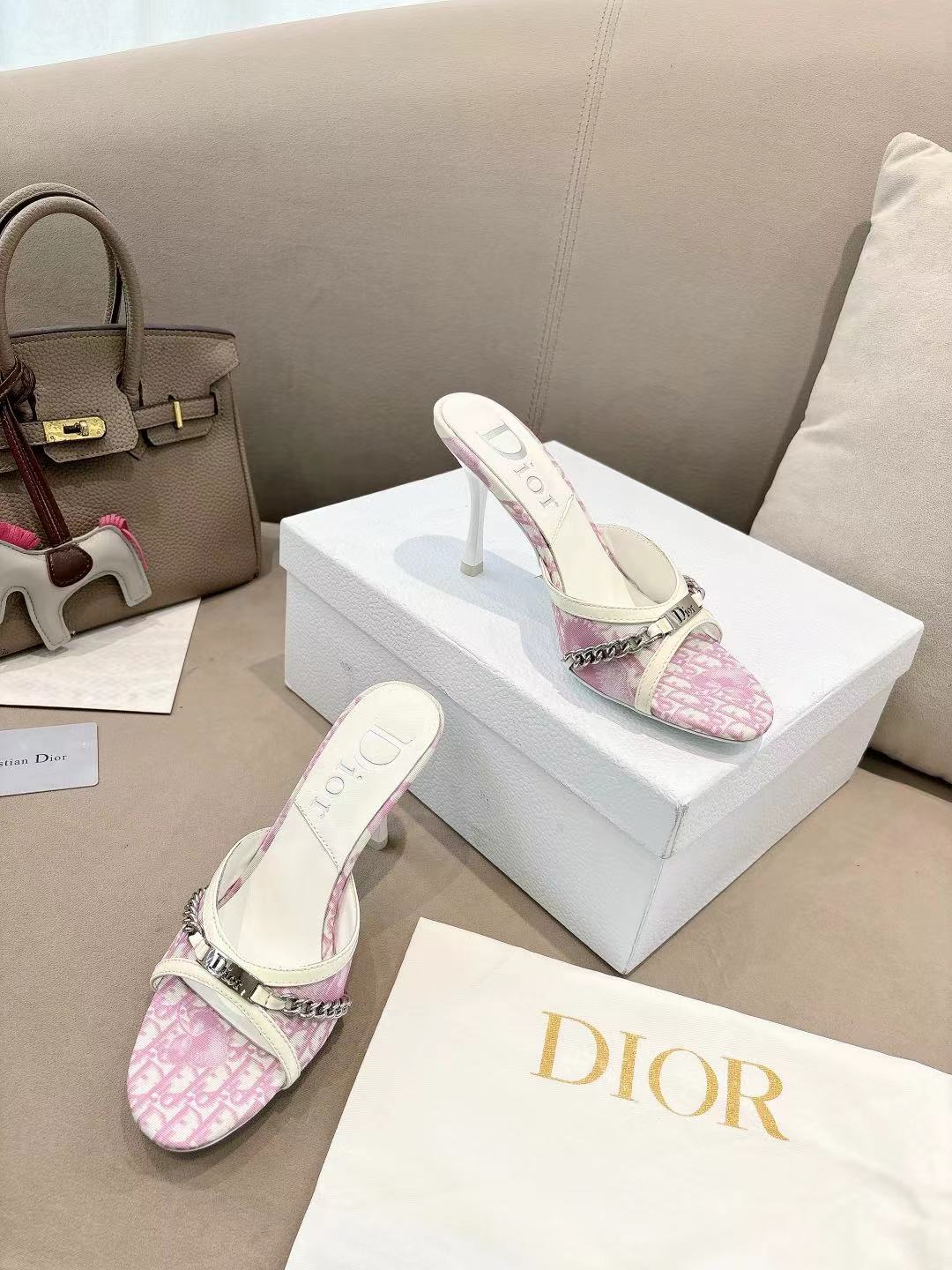 DIOR 26S KITTEN HEEL SLIDE SANDALS 85MM IN PINK MONOGRAM CANVAS CALFSKIN CHAIN STRAP