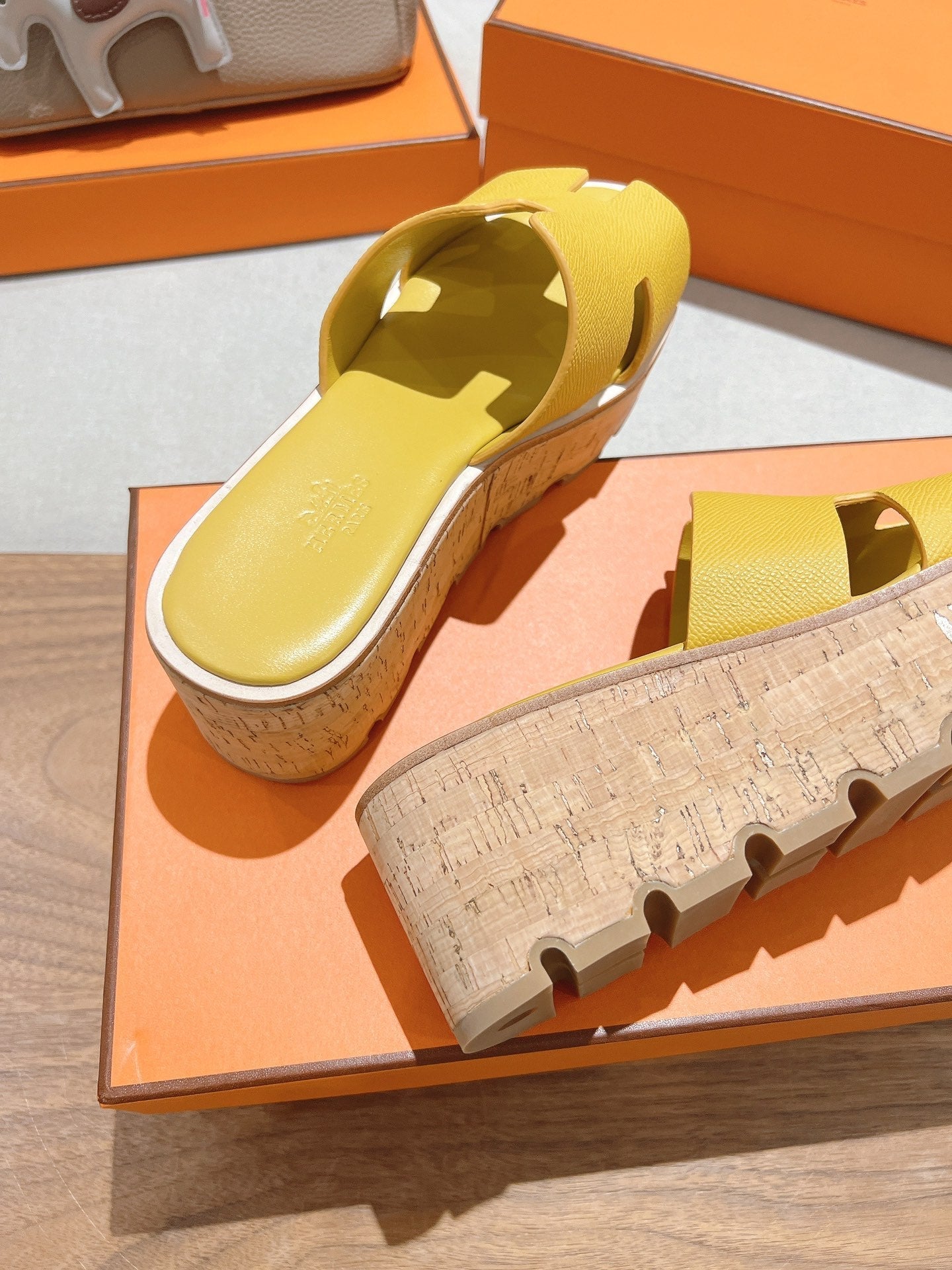 HM 25S HIGH WEDGE SANDALS IN DARK YELLOW LAMBSKIN STYLE 27