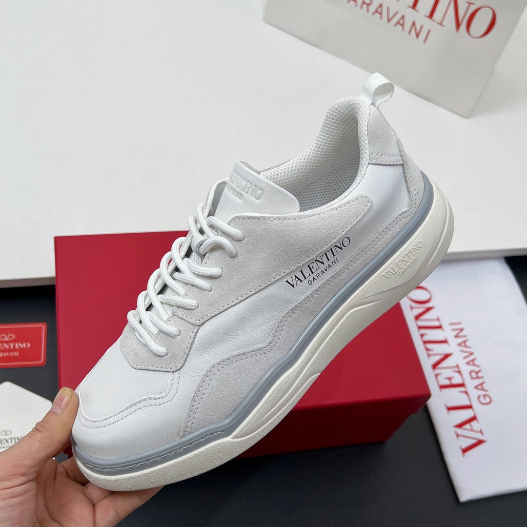 VALENTINO 25S RUNBOOT SNEAKERS IN WHITE SUEDE AND LAMBSKIN