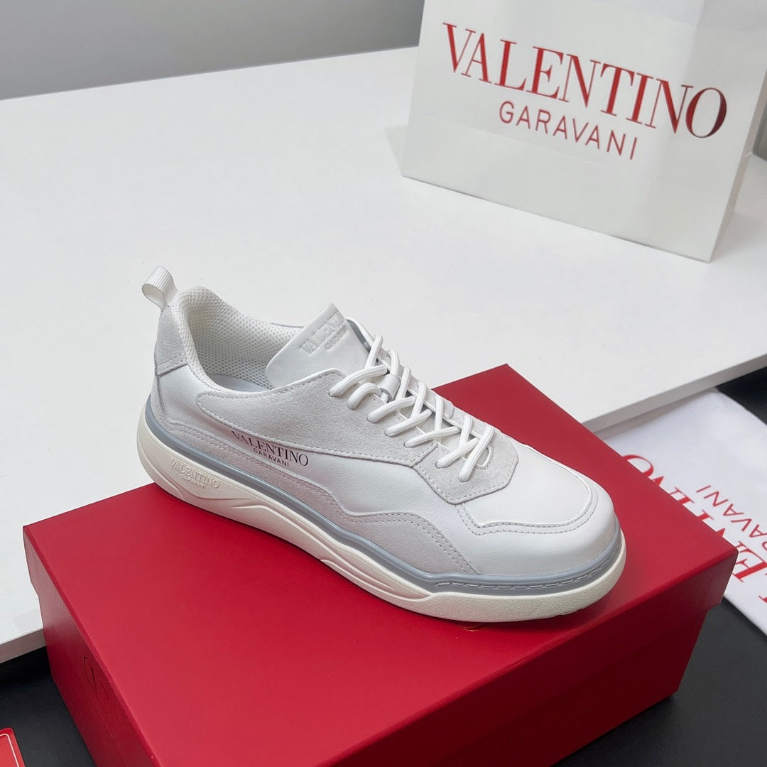 VALENTINO 25S RUNBOOT SNEAKERS IN WHITE SUEDE AND LAMBSKIN