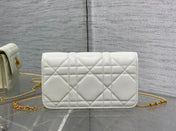 MONTAIGNE AVENUE MINI 19 BAG IN WHITE CALFSKIN WITH GOLD HARDWARE
