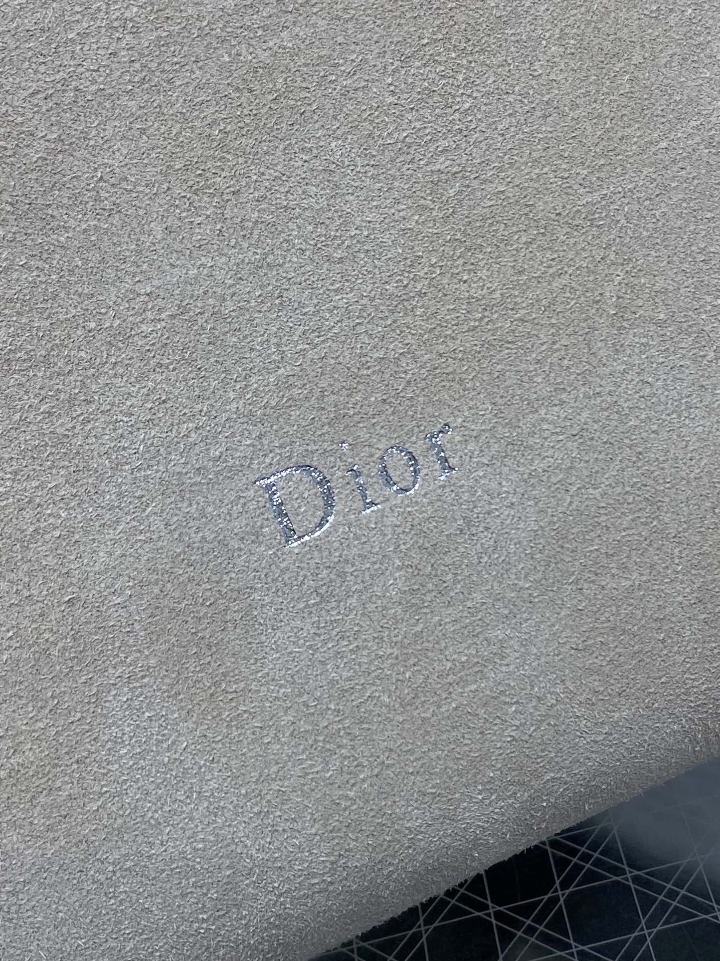 DIOR 26S MEDIUM BAG 31 IN BEIGE SUEDE