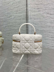 DIOR 26S MINI VANITY 17 IN WHITE LAMBSKIN