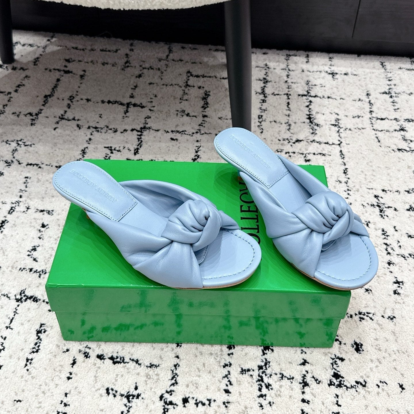 BOTTEGA VENETA 26S TWIST-STRAP HIGH-HEEL SANDALS 50 MM IN SKY BLUE LAMBSKIN