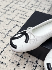 CHANEL 26S HIGH HEELS IN WHITE LAMBSKIN WITH BOW