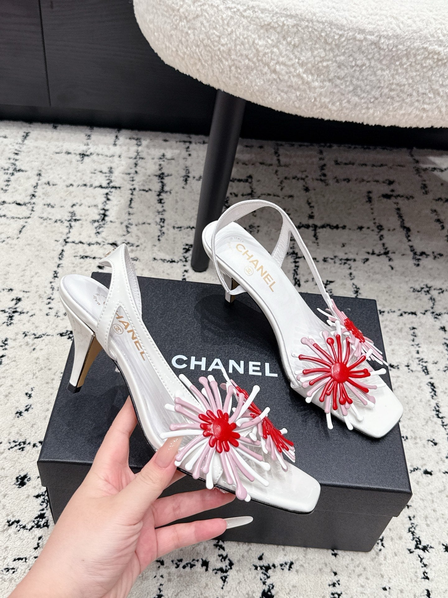 CHANEL 26S SLINGBACK SANDALS 75 MM IN WHITE PATENT CALFSKIN