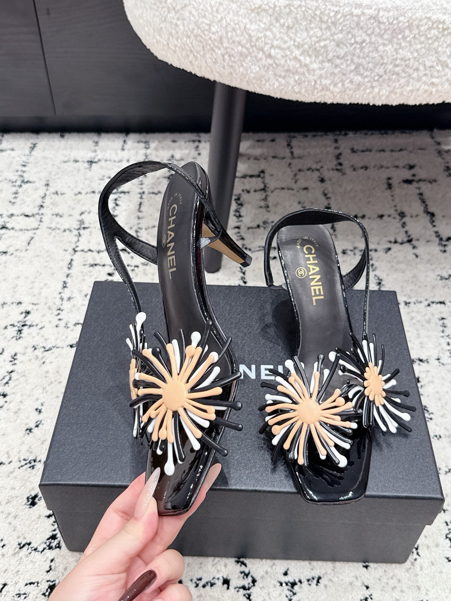 CHANEL 26S SLINGBACK SANDALS 75 MM IN BLACK PATENT CALFSKIN
