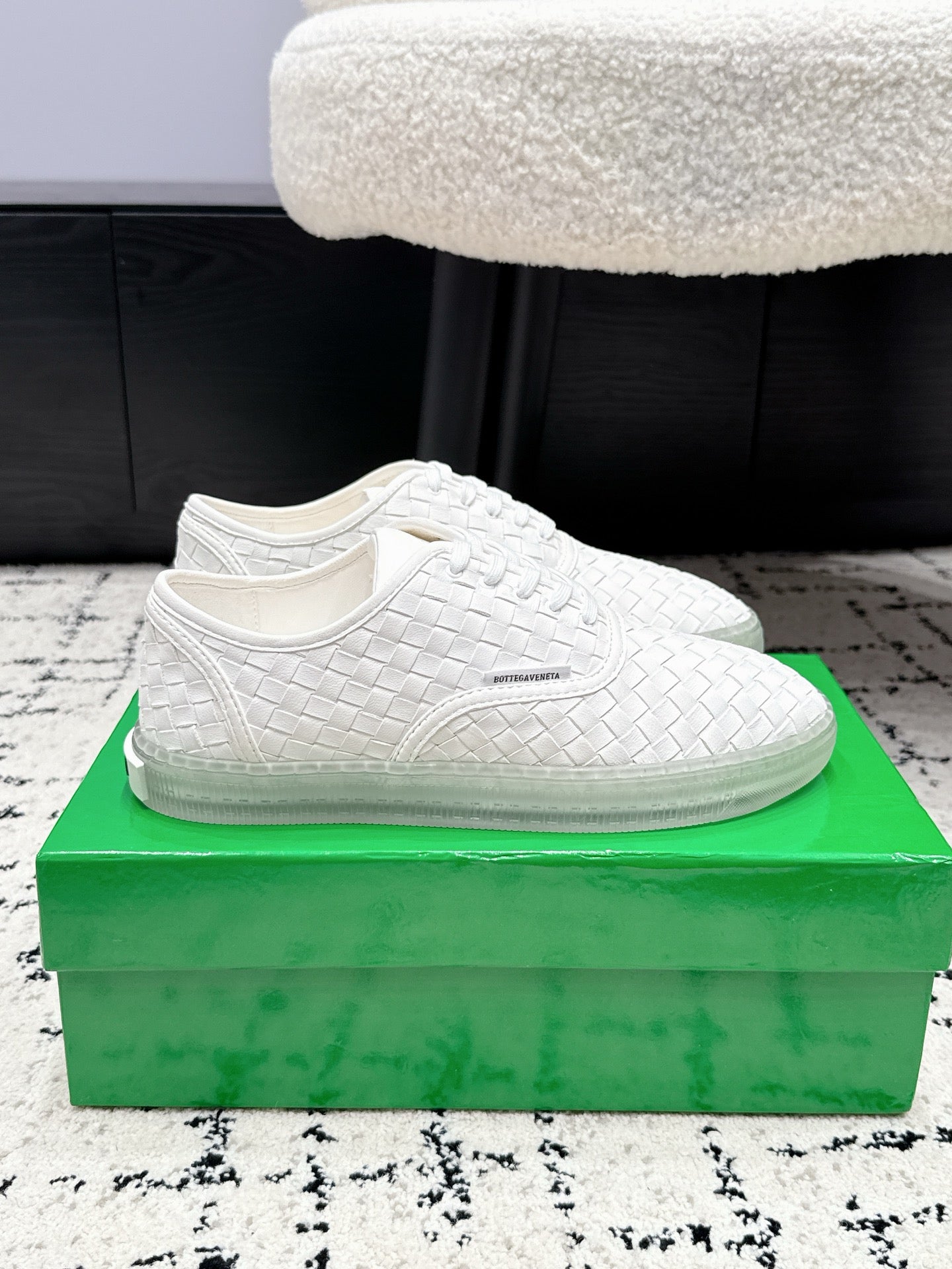 BOTTEGA VENETA 26S SNEAKERS IN WHITE WOVEN LAMBSKIN