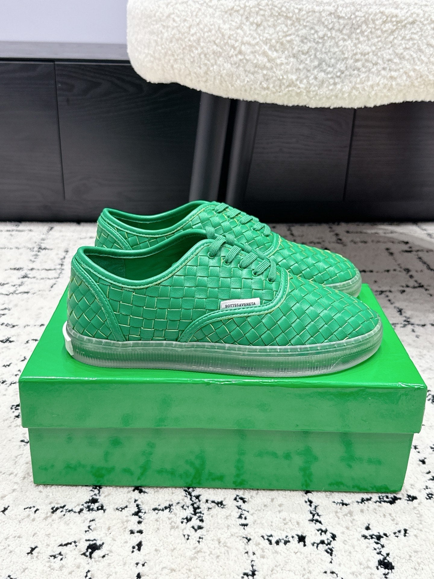 BOTTEGA VENETA 26S SNEAKERS IN GREEN WOVEN LAMBSKIN
